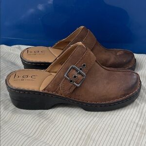 BORN BOC Brown Leather Buckle Strap High Heel Mule Clog Women's Size 40.5 READ